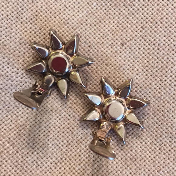 Vintage Pink Austrian Crystal Star Flower Clips - Picture 5 of 12